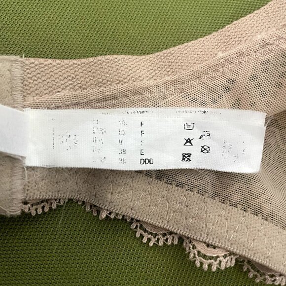 CHANTELLE Comfortable Basic Invisible T-Shirt Underwire Bra Tan Size 38DDD - Picture 4 of 4